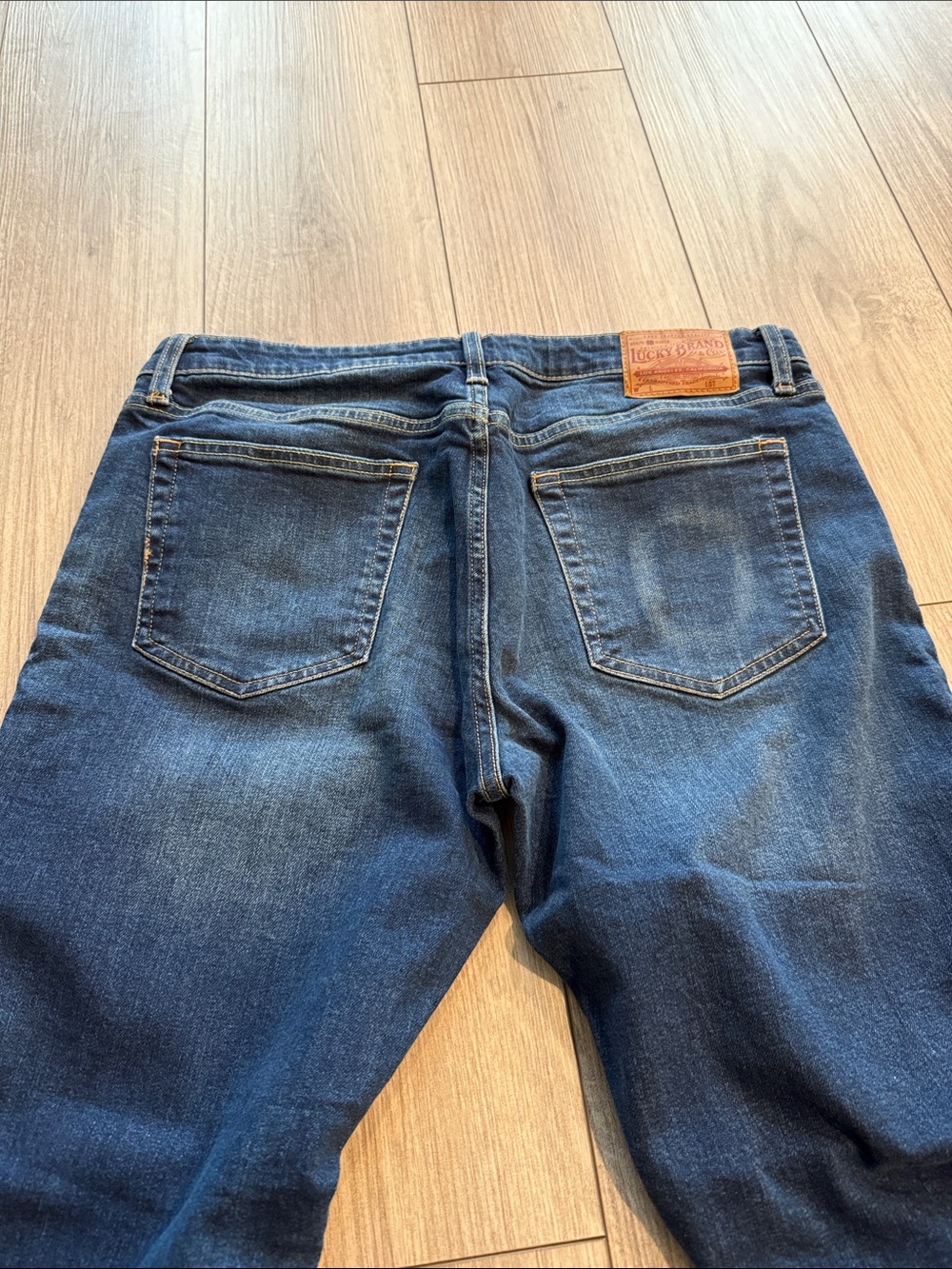 Lucky Brand Women’s Straight Leg Denim Jeans Size 12/31 - Picture 6 of 6